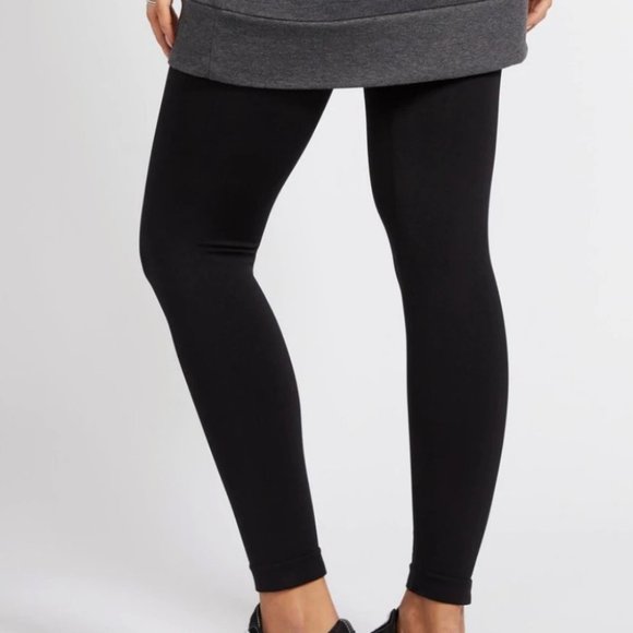 High-Waisted Black Leggings - Picture 6 of 7